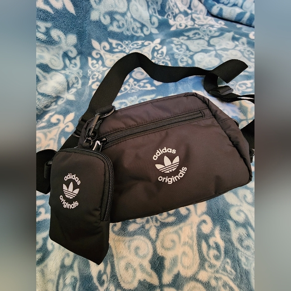 ADIDAS ORIGINALS ORI PUFFER & POUCH CROSSBODY BAG, Color Black- UNISEX NWT - Picture 1 of 9